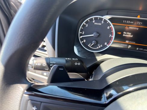 Used 2023 Nissan Rogue SV FWD image 20