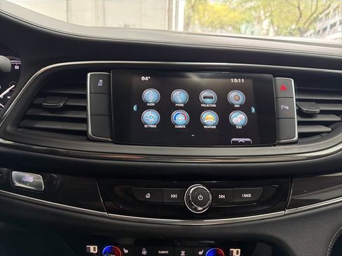 Used 2019 Buick Enclave Essence image 36