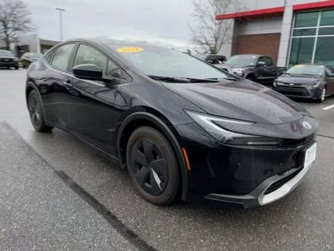 Certified 2024 Toyota Prius Prime SE image 8