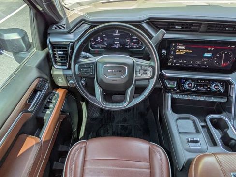 Used 2024 GMC Sierra 2500 Denali Ultimate w/ LPO, GMC Protection Package AWD/4WD image 17