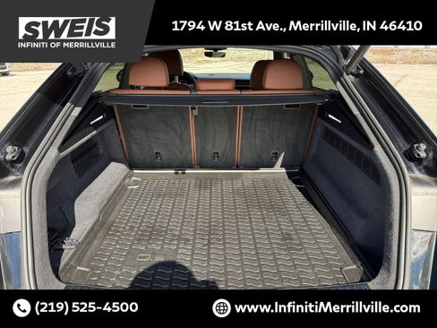 Used 2021 Audi Q8 Premium image 19