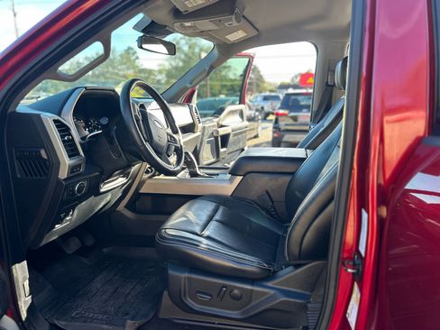 Used 2019 Ford F150 Lariat w/ Equipment Group 502A Luxury image 8