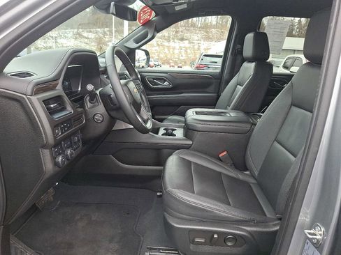 Used 2023 Chevrolet Tahoe LT w/ Luxury Package image 14