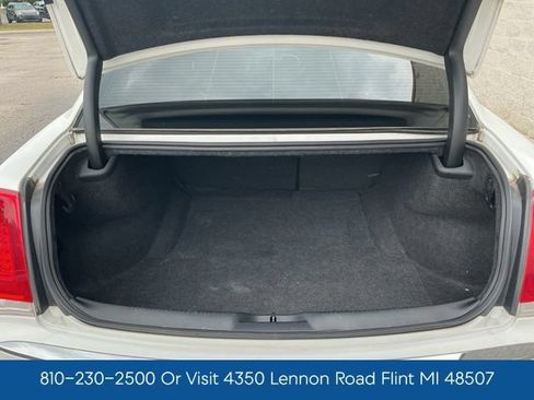Used 2019 Chrysler 300 Touring w/ Quick Order Package 2EF RWD image 25
