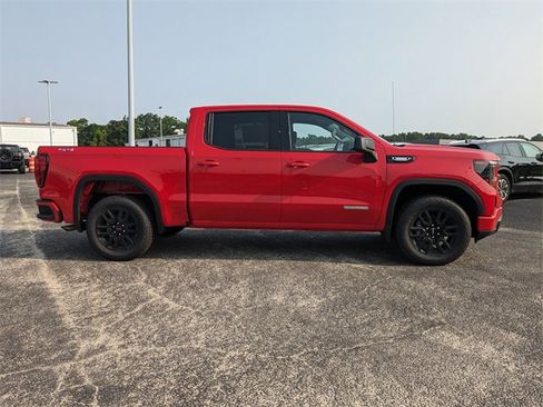 New 2025 GMC Sierra 1500 Elevation image 3