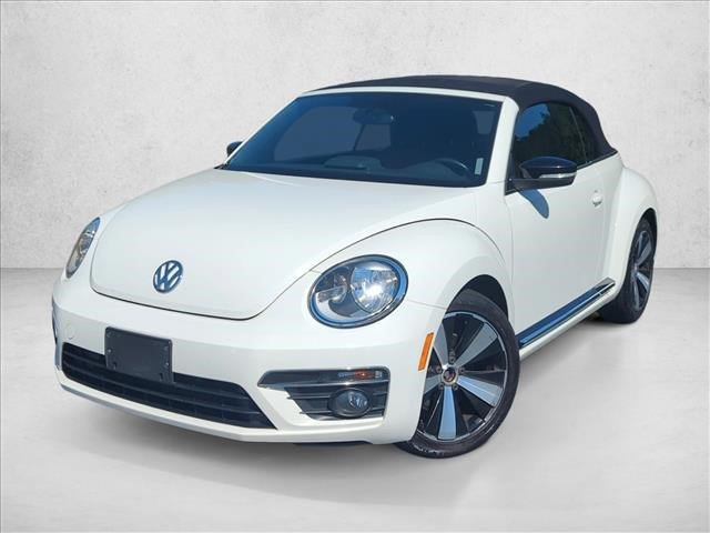 Used 2013 Volkswagen Beetle 2.0T FWD image 1
