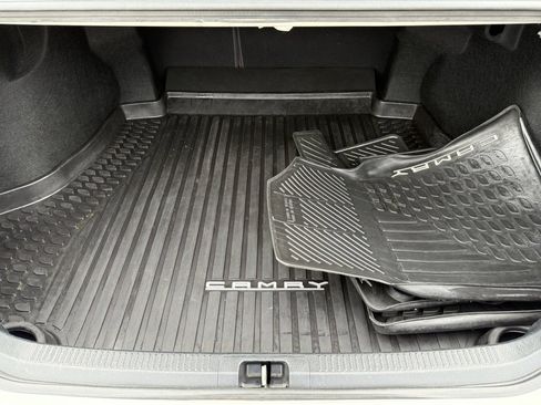 Used 2018 Toyota Camry XSE image 13