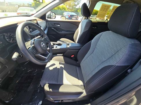 Used 2023 Nissan Rogue SV image 24