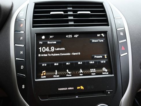 Used 2018 Lincoln MKC Reserve image 13