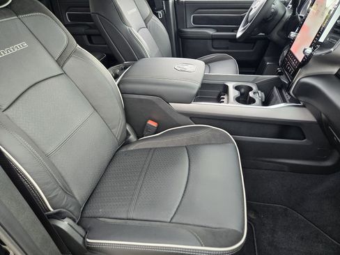 New 2026 RAM 2500 Laramie AWD/4WD image 12