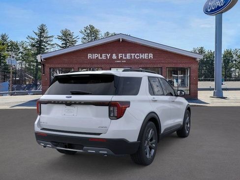 New 2026 Ford Explorer Active w/ Active Comfort Package image 8