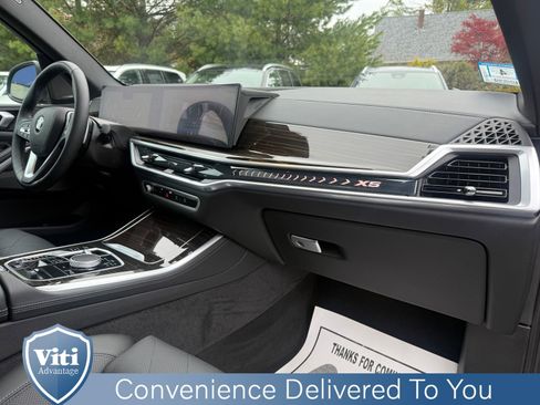 Used 2024 BMW X5 xDrive40i w/ Premium Package image 30