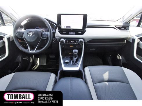 Used 2025 Toyota RAV4 Limited w/ Advanced Technology Package AWD/4WD image 10