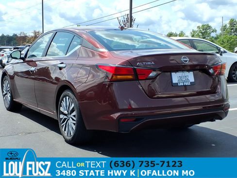 Used 2025 Nissan Altima 2.5 SV FWD image 5