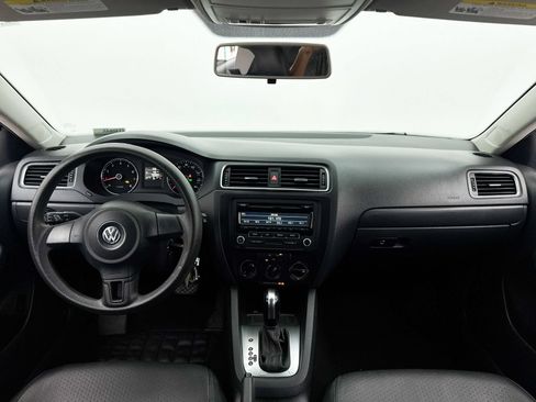 Used 2014 Volkswagen Jetta SE FWD image 12