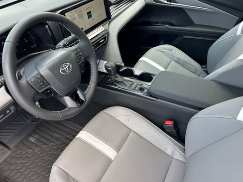 Certified 2026 Toyota Camry SE w/ Multimedia Upgrade Package FWD image 9