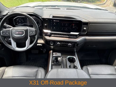 Used 2023 GMC Sierra 1500 SLT w/ SLT Premium Package AWD/4WD image 5