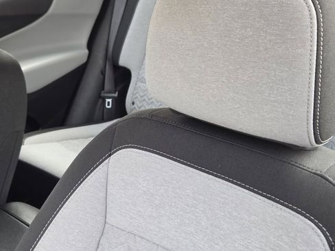 Used 2022 Chevrolet Equinox LS w/ LPO, Floor Liner Package image 16