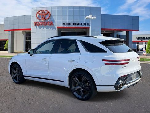 Used 2022 Genesis GV70 3.5T Sport w/ Sport Prestige Package AWD/4WD image 4