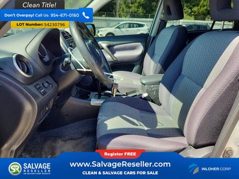 Used 2005 Toyota RAV4 4WD image 9