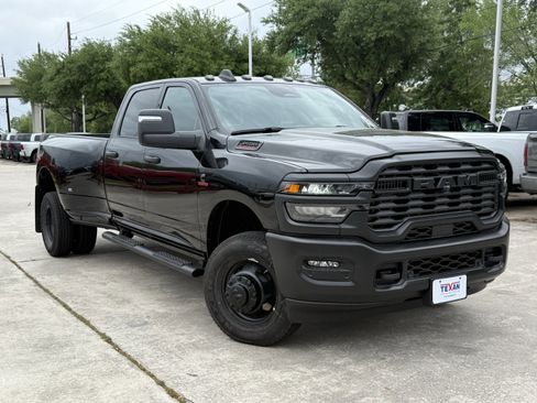 New 2026 RAM 3500 Tradesman image 2