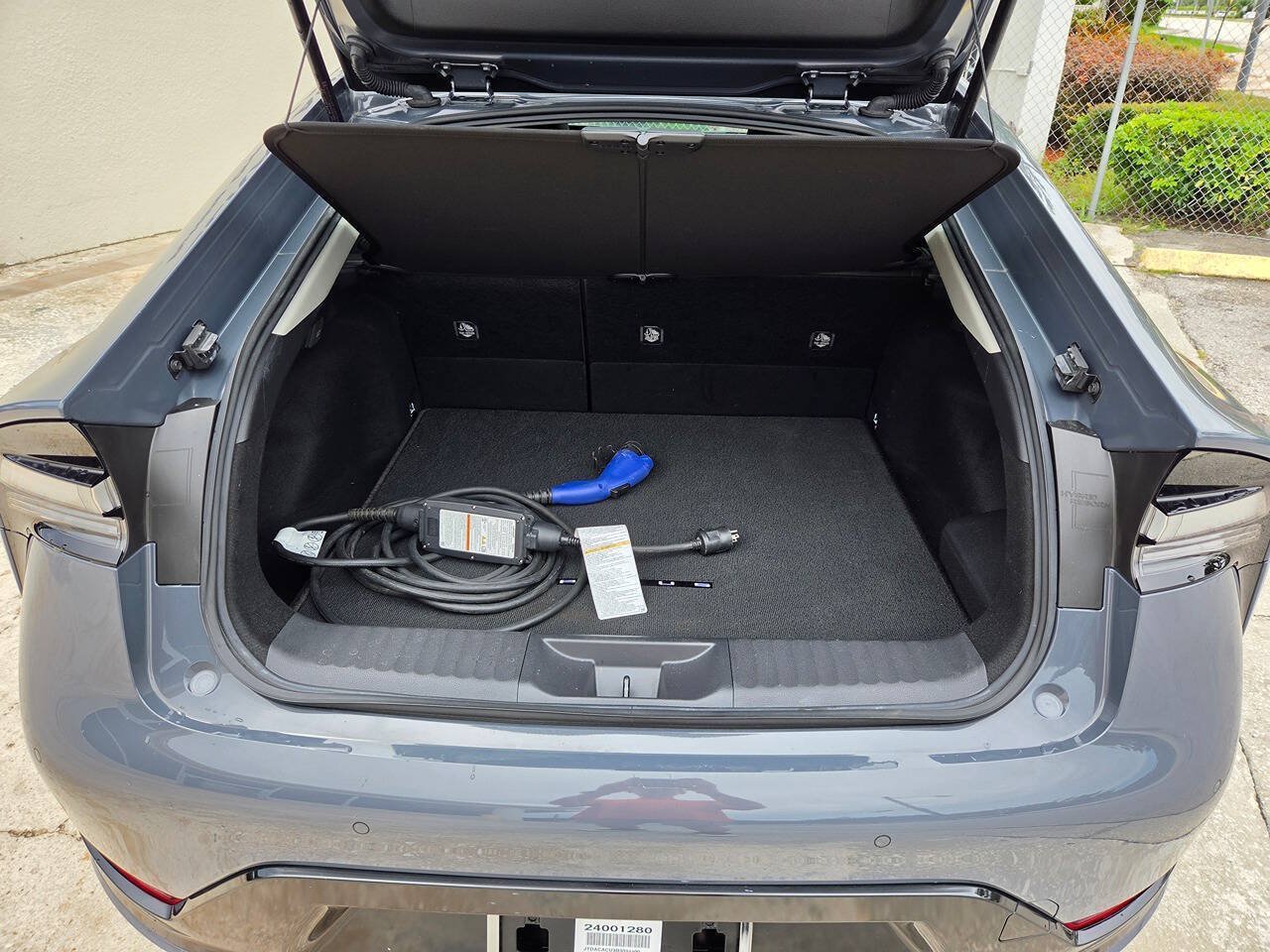 Used 2024 Toyota Prius Prime FWD image 15