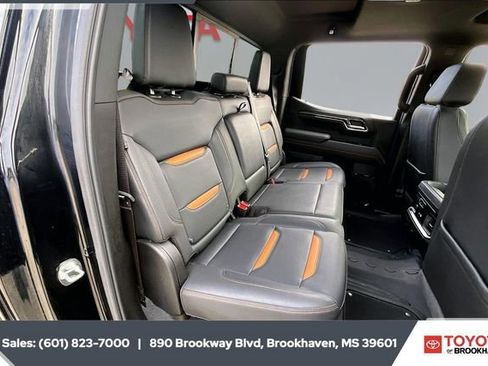 Used 2024 GMC Sierra 1500 AT4 w/ Technology Package image 20