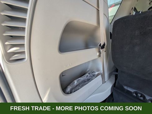 Used 2024 Chrysler Pacifica Touring-L image 40