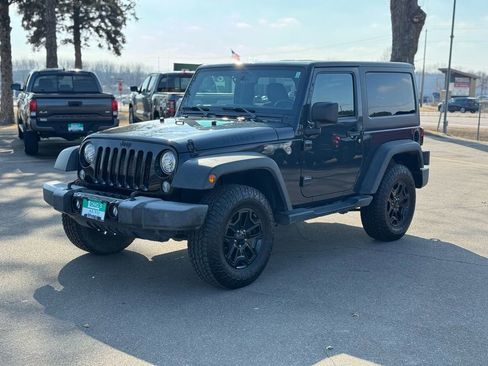 Used 2017 Jeep Wrangler Sport image 4