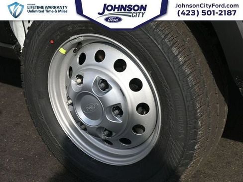 New 2026 Ford Transit 250 148 Medium Roof Extended AWD w/ Load Area Protection Package image 4