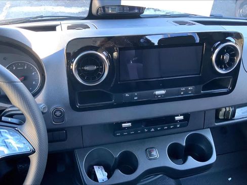 New 2026 Mercedes-Benz Sprinter 2500 image 23