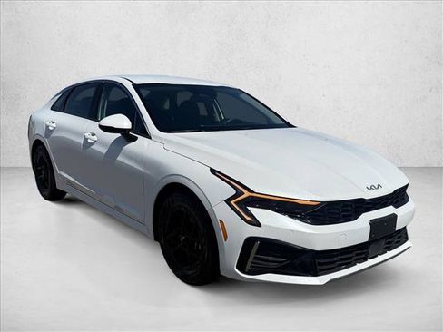Used 2025 Kia K5 LXS FWD image 3