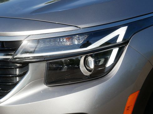 Certified 2024 Kia Seltos EX AWD/4WD image 16