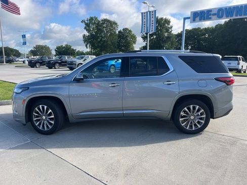 Used 2023 Chevrolet Traverse Premier w/ LPO, Floor Liner Package image 3
