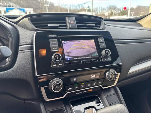 Used 2017 Honda CR-V LX image 16