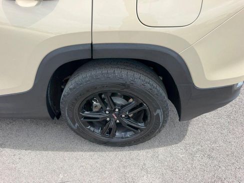 Used 2022 GMC Terrain AT4 w/ Infotainment Package II AWD/4WD image 9