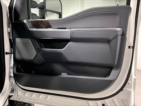 Used 2026 Ford F450 Lariat image 23