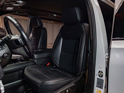 Used 2022 GMC Yukon XL Denali image 19