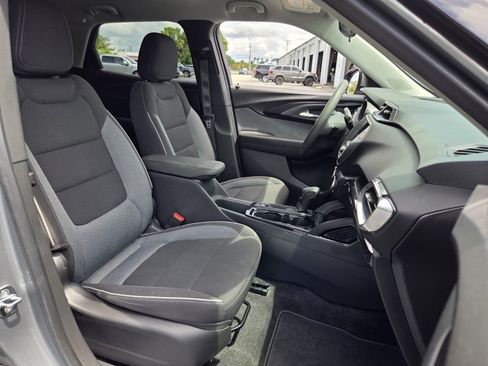 Used 2023 Chevrolet TrailBlazer LT AWD/4WD image 18