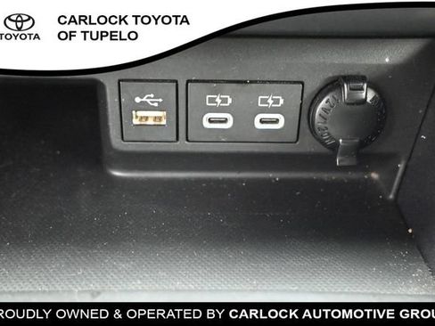 Used 2023 Toyota Highlander XLE FWD image 44
