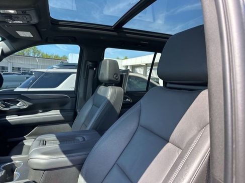 Used 2023 Chevrolet Tahoe LT w/ Luxury Package image 27