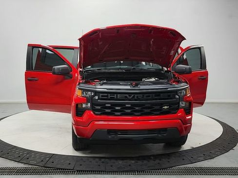 Used 2023 Chevrolet Silverado 1500 Custom AWD/4WD image 11