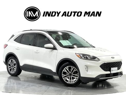 Used 2020 Ford Escape SEL FWD image 2