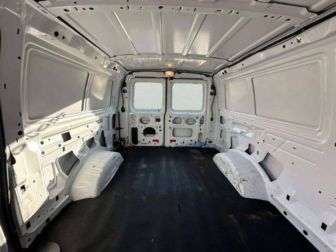 Used 2012 Ford E-250 and Econoline 250 w/ PWR Group RWD image 22