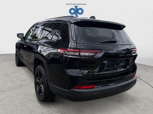 Used 2023 Jeep Grand Cherokee L Laredo AWD/4WD image 5