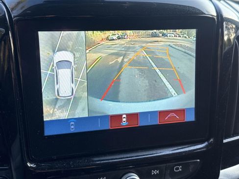 Used 2019 Chevrolet Traverse LT w/ LT Premium Package image 20