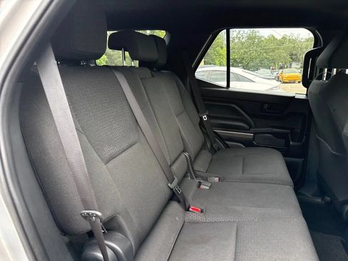 Used 2025 Toyota 4Runner SR5 AWD/4WD image 15