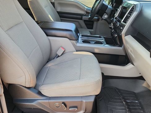 Used 2016 Ford F150 XLT w/ Equipment Group 302A Luxury AWD/4WD image 14