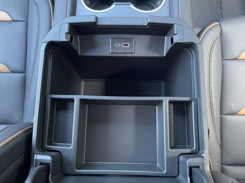 Used 2023 GMC Yukon AT4 w/ Technology Package image 27