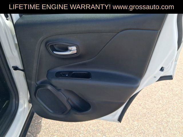 Certified 2023 Jeep Renegade Trailhawk w/ Trailhawk Elite Group AWD/4WD image 29